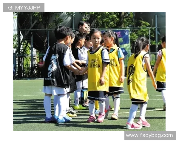 小小足球袜的奇妙旅程与成长故事，让孩子们在运动中收获快乐与友谊